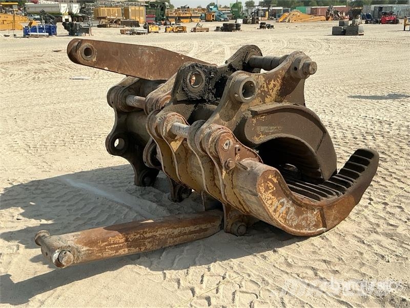 Quantity of (2) Mechanical Excavator Grapple - Fit Grabilice