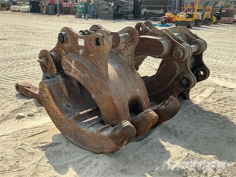 Quantity of (2) Mechanical Excavator Grapple - Fit Grabilice