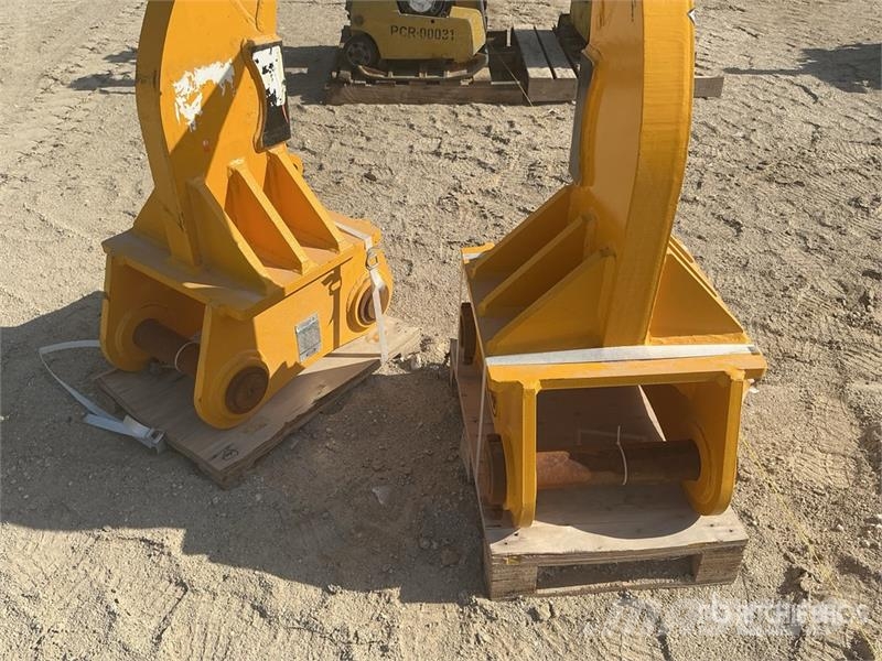  Quantity of (2)  SDCH 08 Excavator Ripper - Fits 2 Repijät
