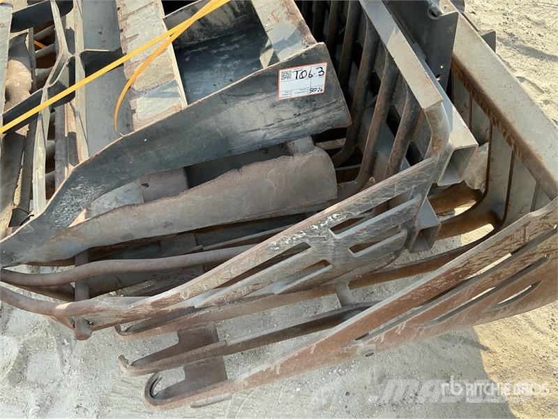Quantity of (2) Skeleton Skid Steer Bucket Kašike / Korpe