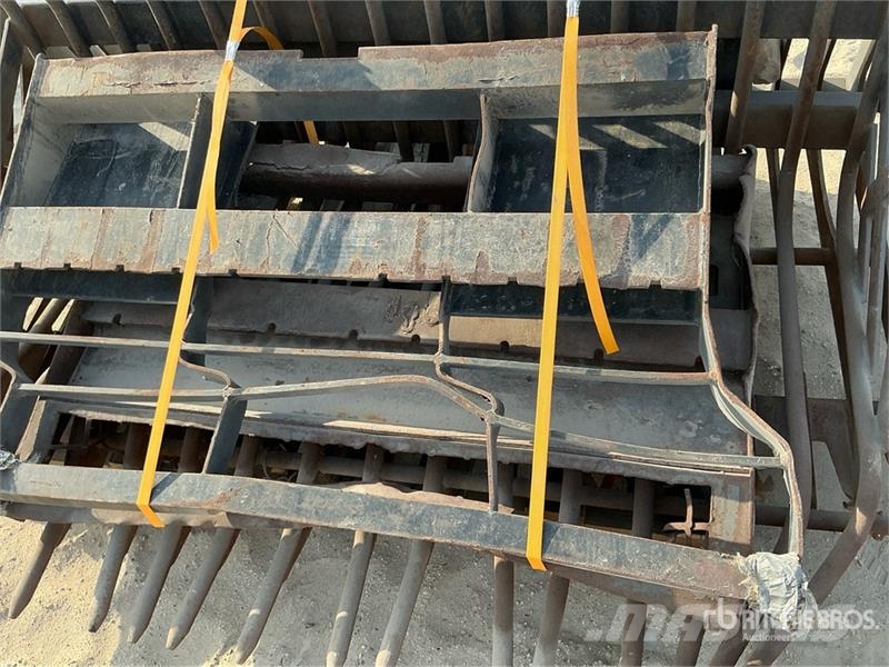 Quantity of (2) Skeleton Skid Steer Bucket Kašike / Korpe