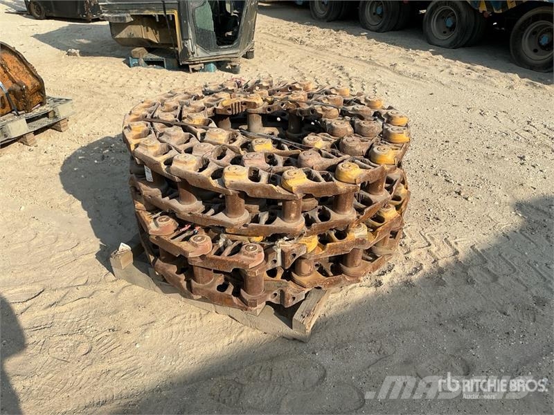  Quantity of (2) Track Link Assembly - Fits Komatsu مكونات أخرى