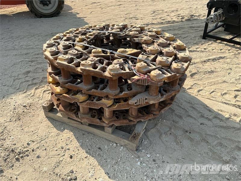  Quantity of (2) Track Link Assembly - Fits Komatsu مكونات أخرى