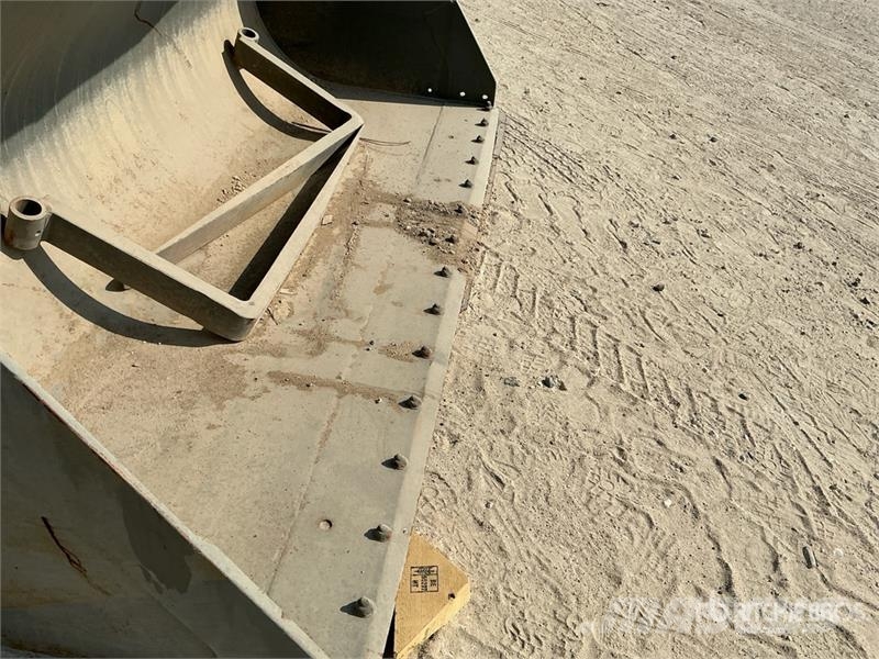  Quantity of (2) Wheel Loader Bucket دلاء
