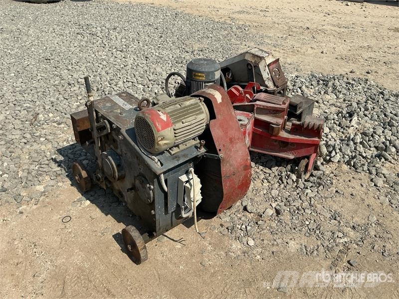  Quantity of (3) Bar Cutter معدات البناء - غير ذلك