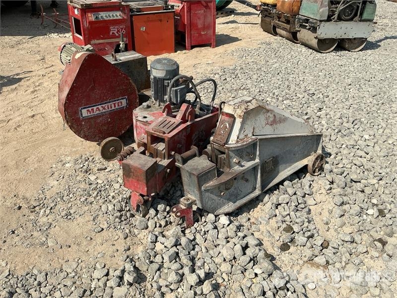  Quantity of (3) Bar Cutter معدات البناء - غير ذلك