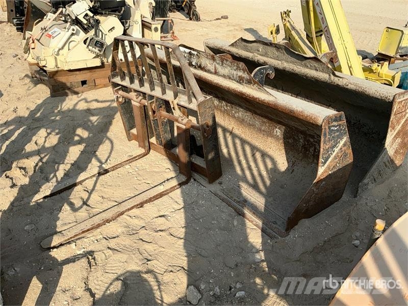 Quantity of (3) Bucket & Forks - Fits Telehandler Друг прикачен инвентар и компоненти