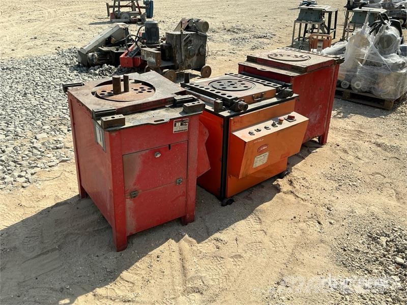 Quantity of (3) Electric Bar Bender مكونات أخرى