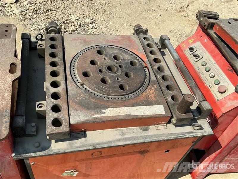 Quantity of (3) Electric Bar Bender مكونات أخرى