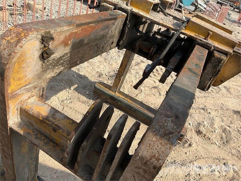 Quantity of (3) Hydraulic Block Clamp Daru tertozékok és felszerelések