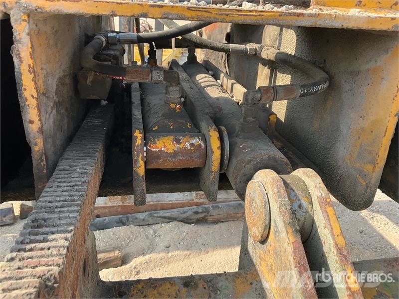 Quantity of (3) Hydraulic Block Clamp Daru tertozékok és felszerelések