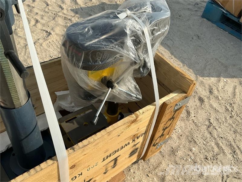  Quantity of (3) Phoceenne Electric Drills Radial A مكونات أخرى