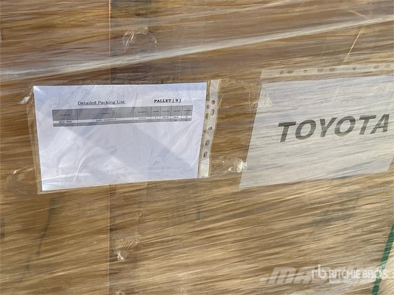 Quantity of (3) Windshields (Unused) - Fits Toyota مكونات أخرى