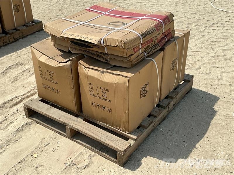  Quantity of (4) Concrete Vibrator (Unused) دكاكات أفقية