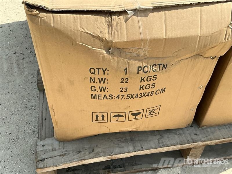  Quantity of (4) Concrete Vibrator (Unused) دكاكات أفقية
