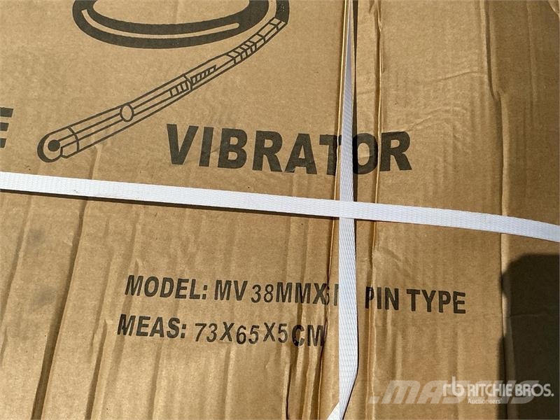  Quantity of (4) Concrete Vibrator (Unused) دكاكات أفقية
