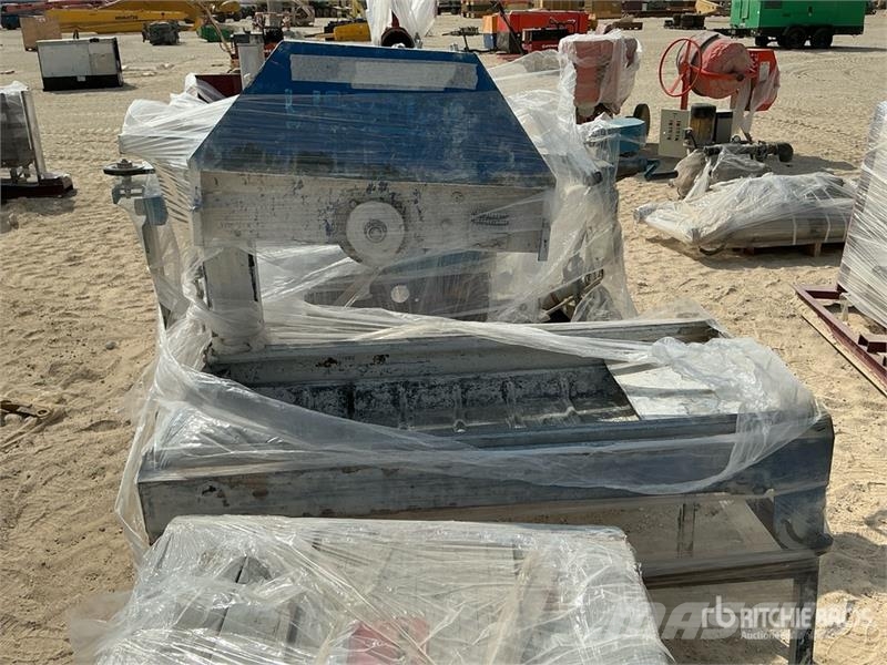  Quantity of (4) Electric Tile & Brick Cutter مناشير صخور وخرسانة