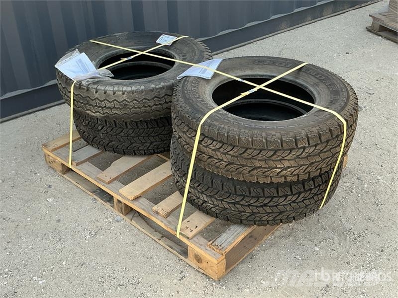 Quantity of (4) Geolandar/Yokohama 7.5 R16 + 245/7 Opony, koła i felgi