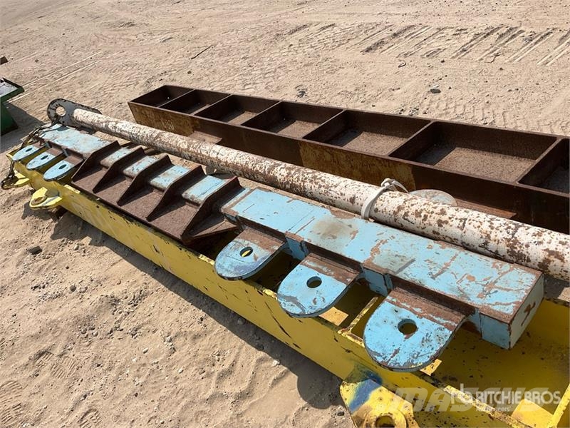  Quantity of (4) Spreader Bar مكونات أخرى