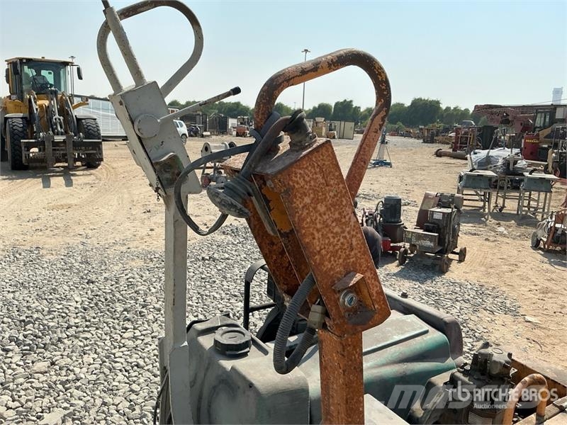 Quantity of (4) Walk Behind Roller Інші дорожні катки