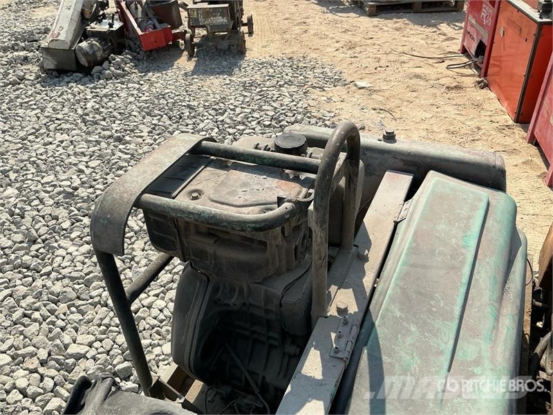 Quantity of (4) Walk Behind Roller Інші дорожні катки