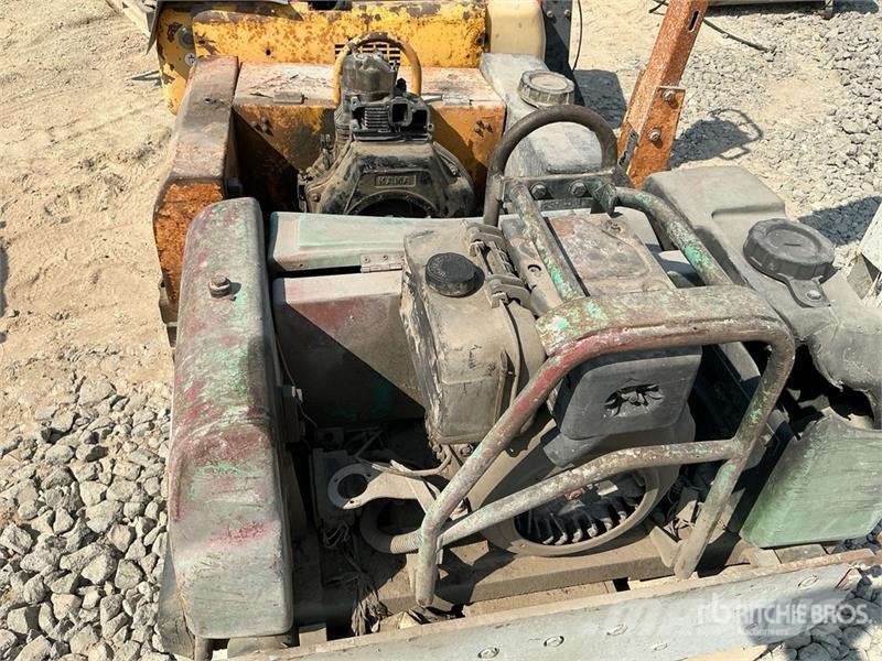 Quantity of (4) Walk Behind Roller Інші дорожні катки