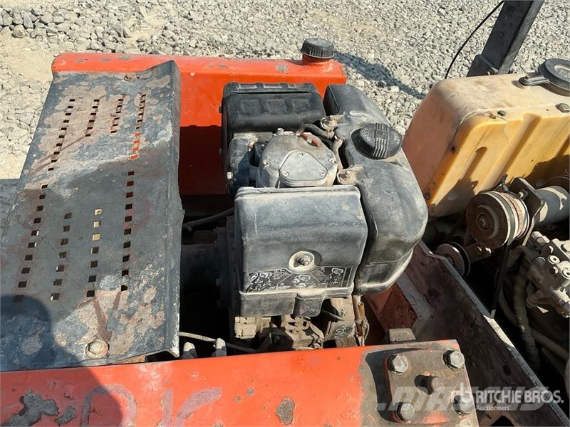 Quantity of (4) Walk Behind Roller Інші дорожні катки