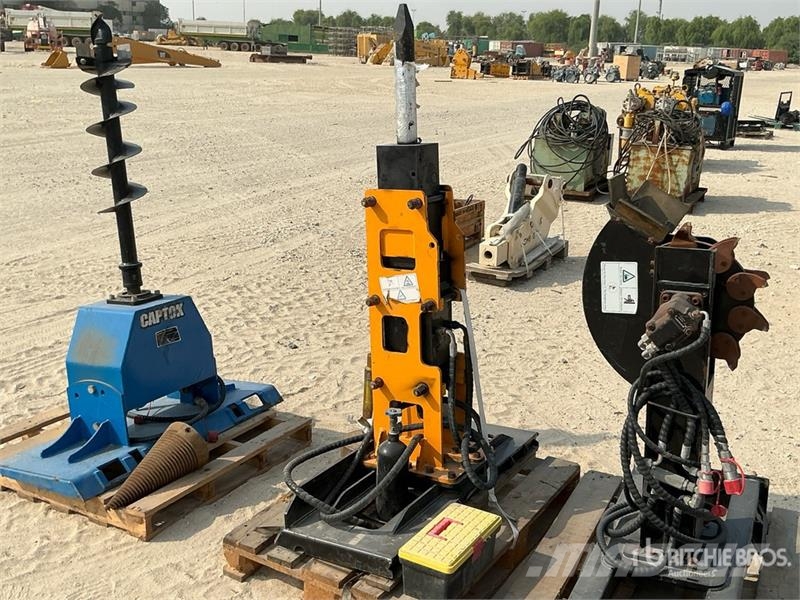  Quantity of (5) Attachments of Mini Skid Steer Loa Drugi deli