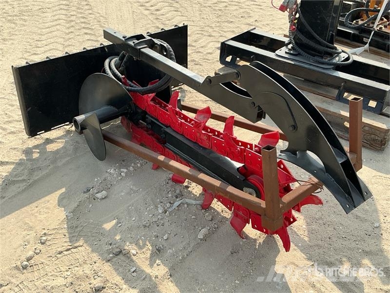  Quantity of (5) Attachments of Mini Skid Steer Loa Drugi deli