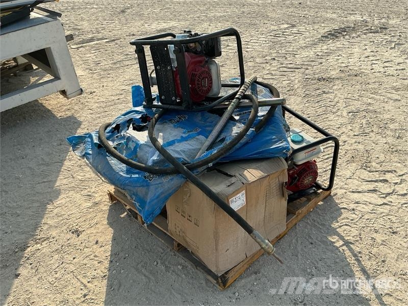 Quantity of (5) Concrete Vibrator (Unused) Vibro ploče