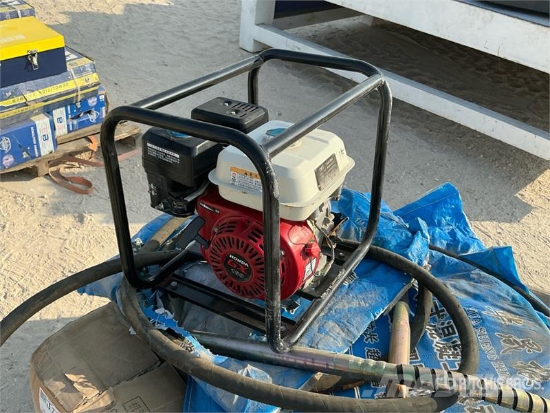 Quantity of (5) Concrete Vibrator (Unused) Vibro ploče