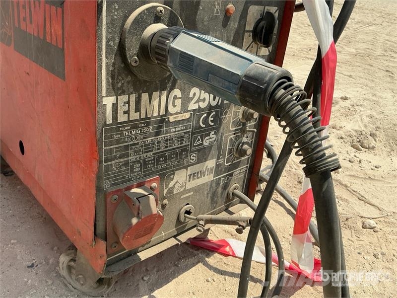 Quantity of (5) Electric Welder Μηχανές συγκόλλησης