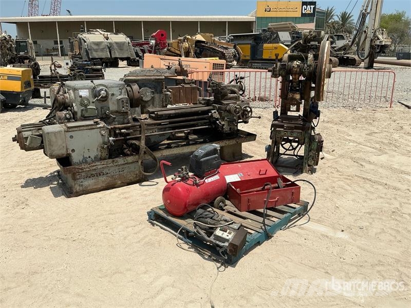 Quantity of (5) Industrial Equipment w/ Lathe Строителство - Други