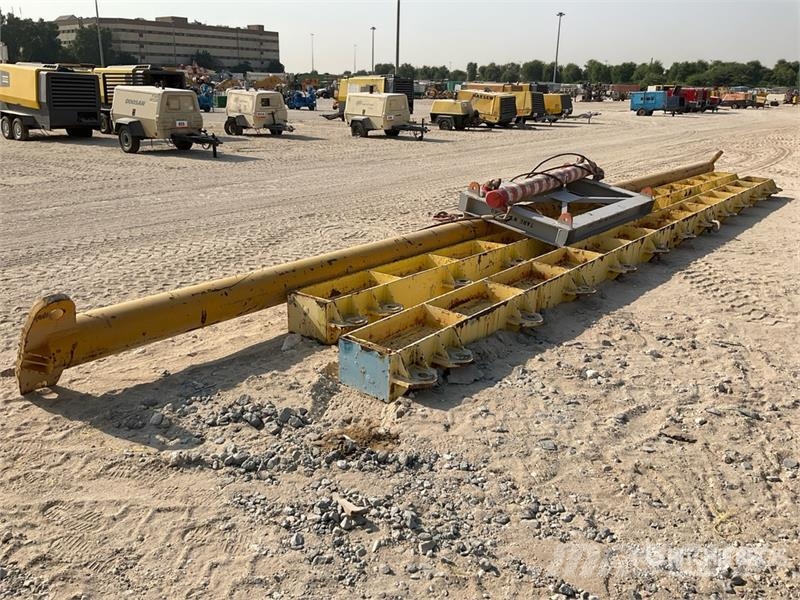 Quantity of (5) Spreader Bar مكونات أخرى
