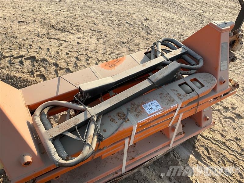 Quantity of (6) 3.0TON Hydraulic Pallet Jack (Unu ハンドパレットトラック