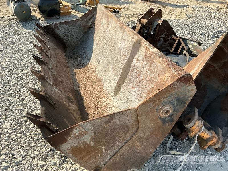 Quantity of (6) Hydraulic Breaker w/ Backhoe Loade Lopaty