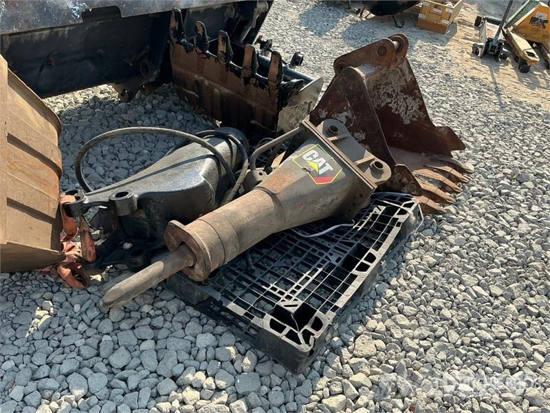 Quantity of (6) Hydraulic Breaker w/ Backhoe Loade Lopaty