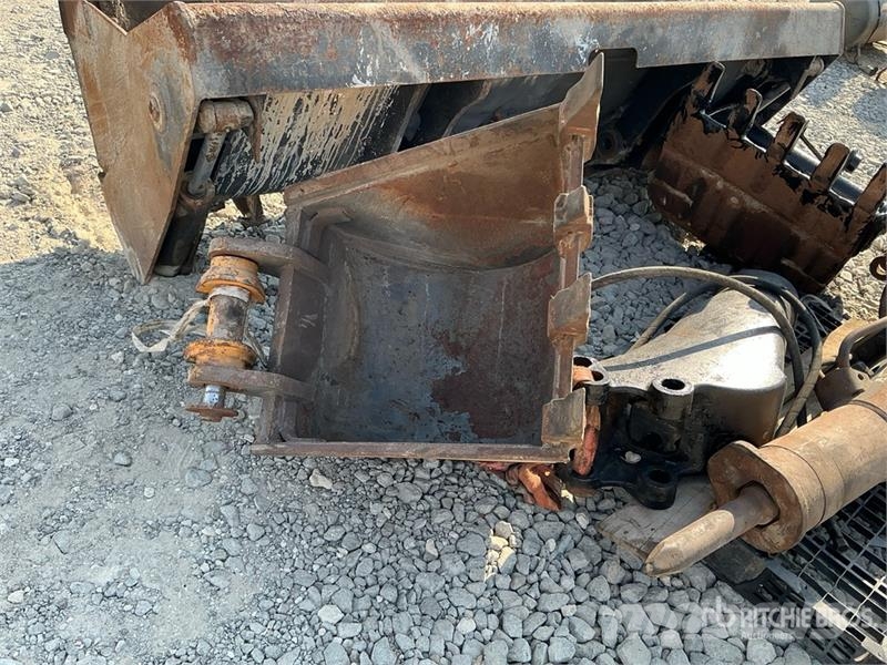Quantity of (6) Hydraulic Breaker w/ Backhoe Loade Lopaty