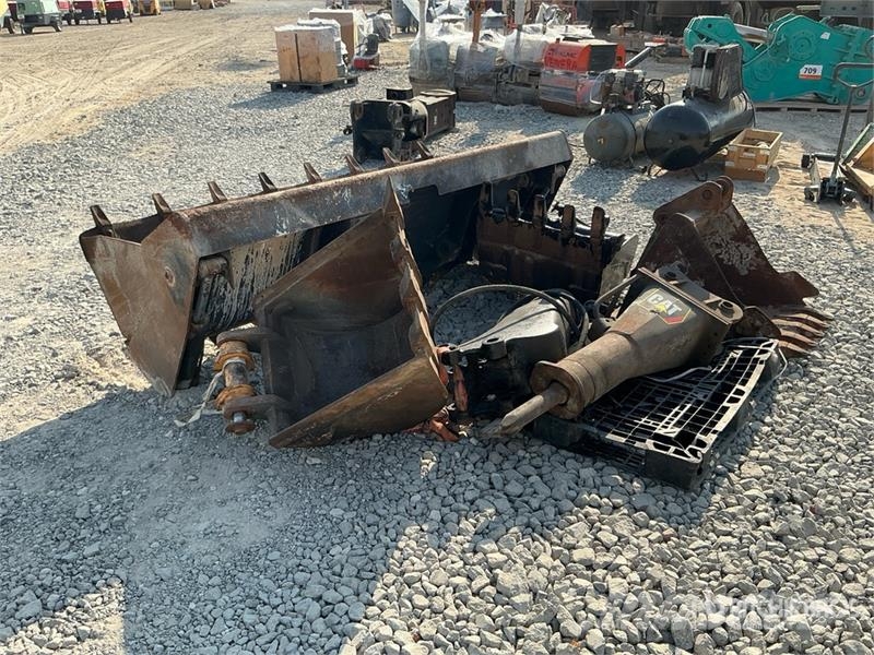 Quantity of (6) Hydraulic Breaker w/ Backhoe Loade Lopaty