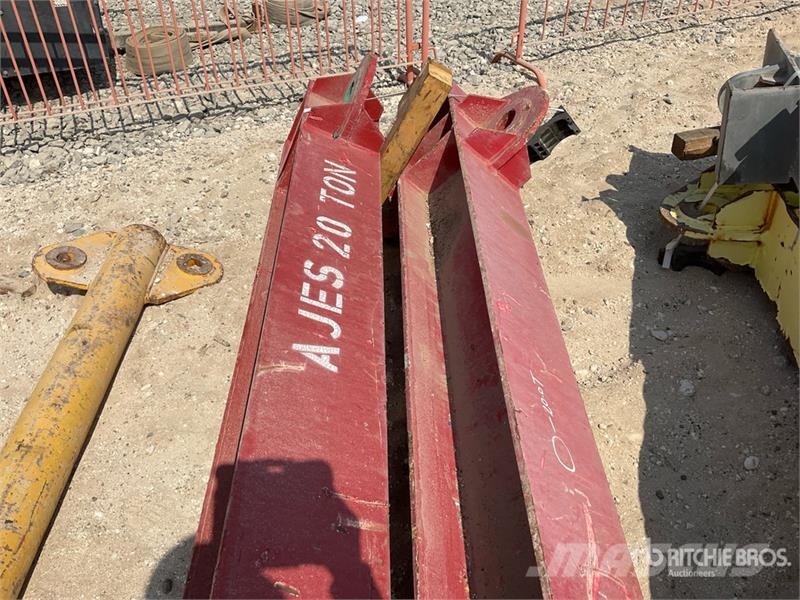  Quantity of (6) Slings w/ Spreader Bar مكونات أخرى