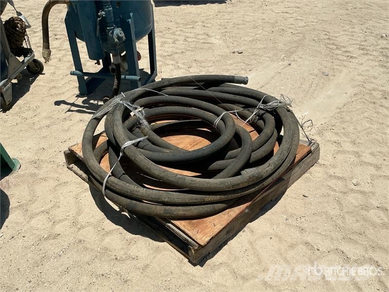  Quantity of (6) Vacuum Machine & Sand Blasting Pot مكونات أخرى