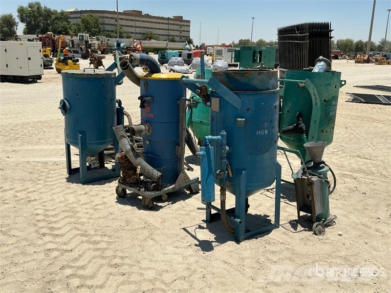  Quantity of (6) Vacuum Machine & Sand Blasting Pot مكونات أخرى