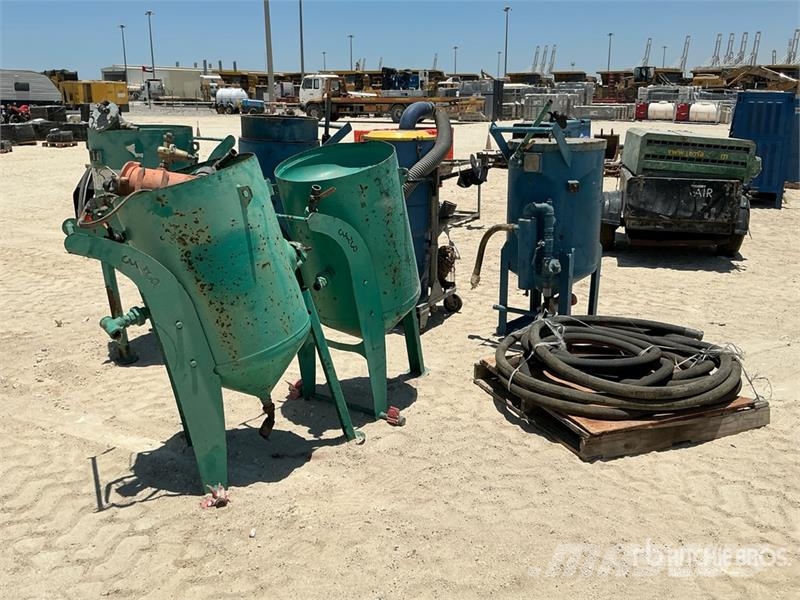  Quantity of (6) Vacuum Machine & Sand Blasting Pot مكونات أخرى