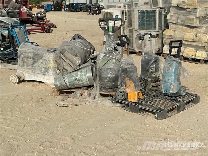 Quantity of (7) Floor Grinder, Vacuum Cleaner & Pr Мийні апарати низького тиску