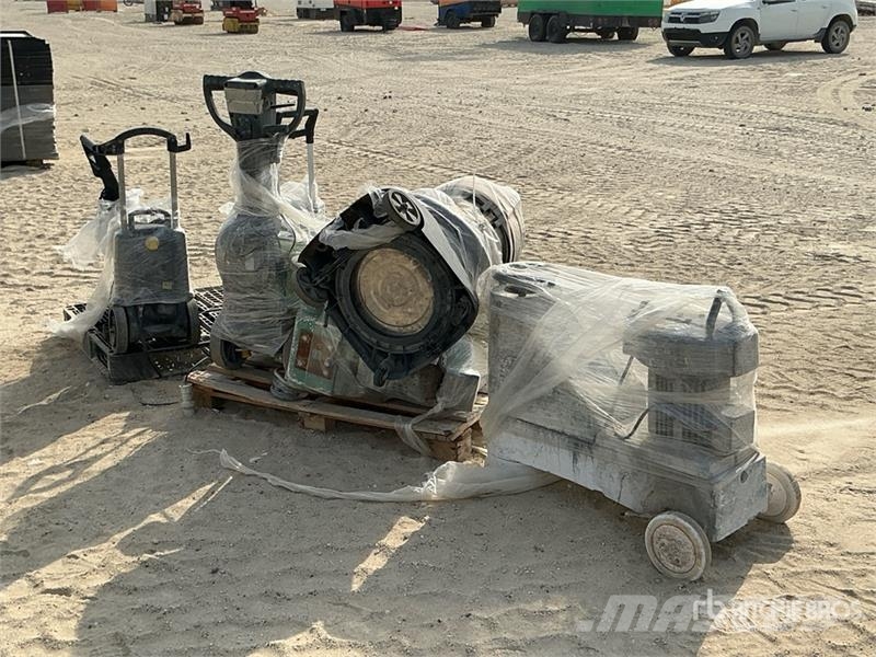 Quantity of (7) Floor Grinder, Vacuum Cleaner & Pr Мийні апарати низького тиску