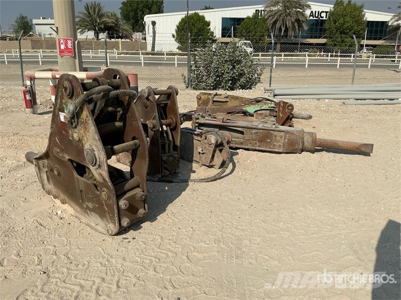  Quantity of (7) Hydraulic Breaker - Fits excavator مطارق / كسارات