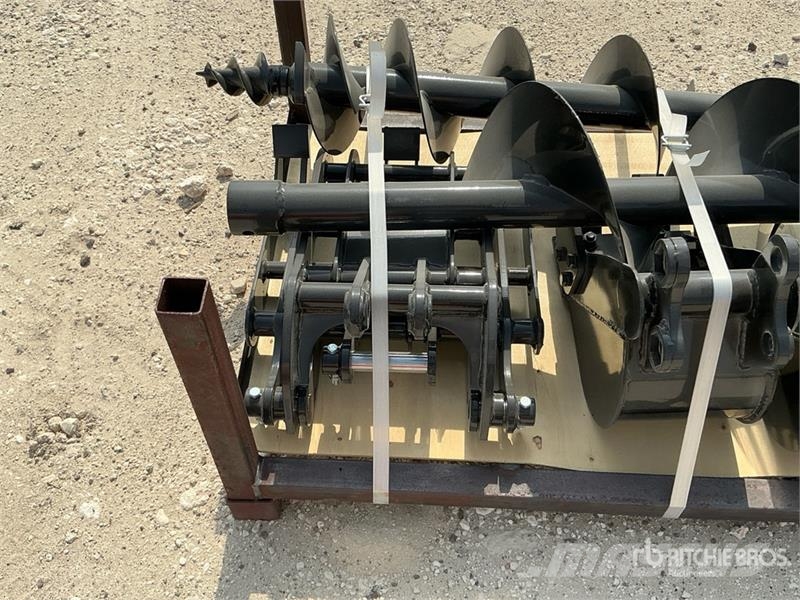  Quantity of (8) GIYI Mini Excavator Attachments (U Drugi deli