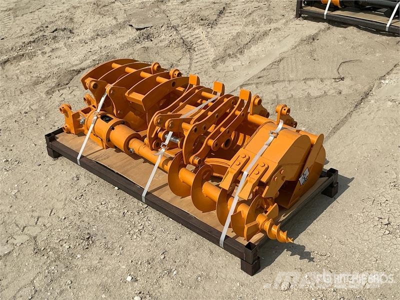  Quantity of (8) GIYI Mini Excavator Attachments -  Drugi deli