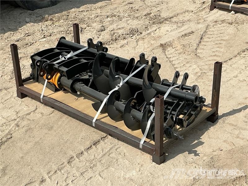  Quantity of (8) GIYI Mini Excavator Attachments (U Drugi deli