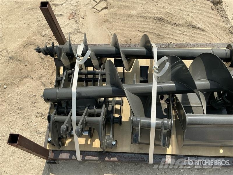  Quantity of (8) GIYI Mini Excavator Attachments (U Drugi deli